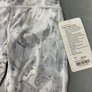 Cropped Lululemon Leggings NWT!!